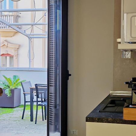 Blu Mazzini 1 - Appartamento Luxury Con Terrazza Privata Lecce Dış mekan fotoğraf