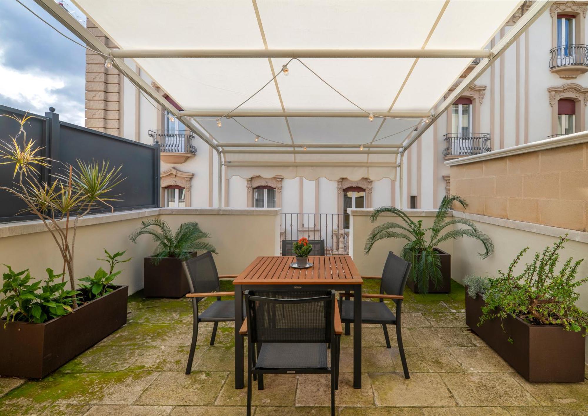 Blu Mazzini 1 - Appartamento Luxury Con Terrazza Privata Lecce Dış mekan fotoğraf