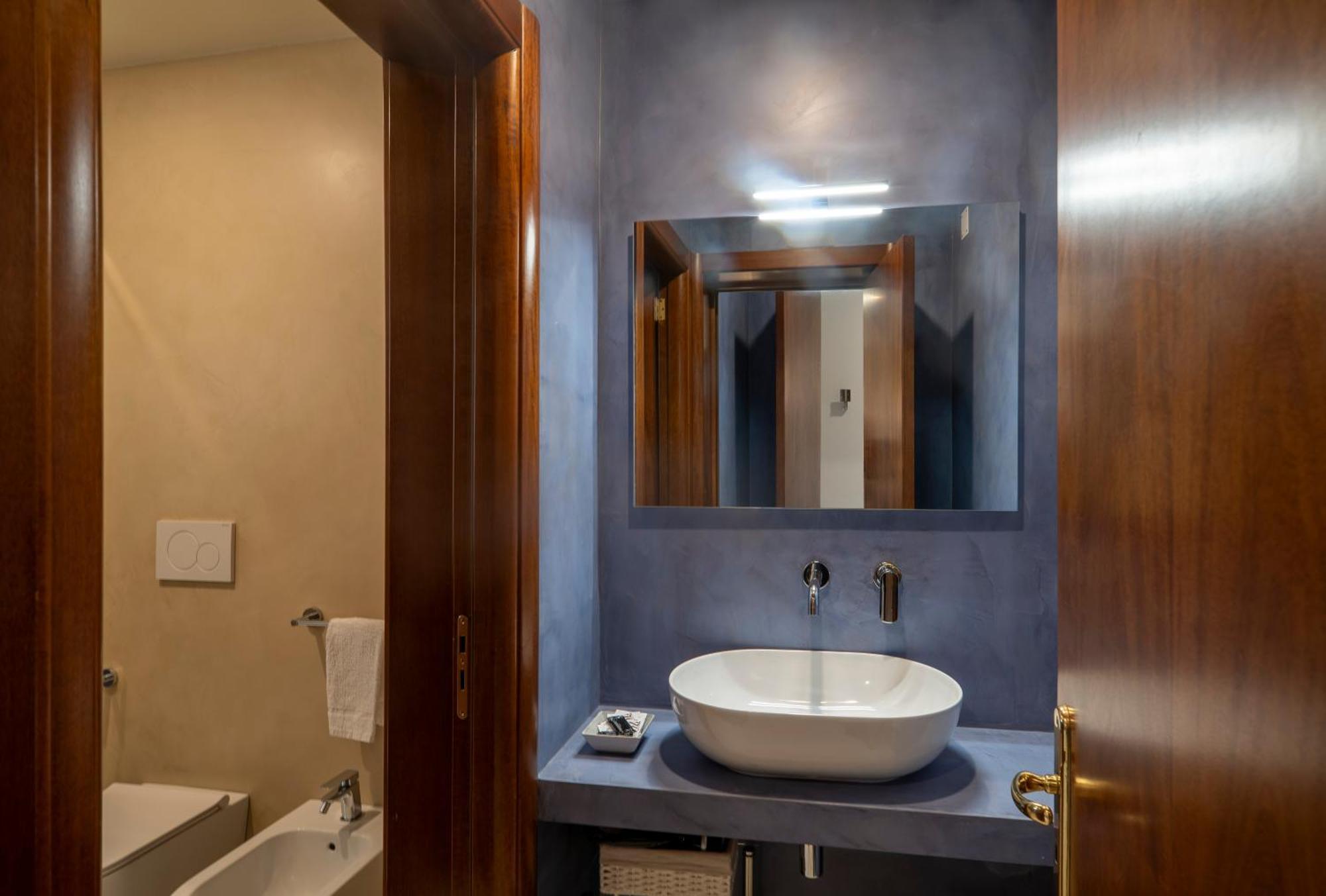 Blu Mazzini 1 - Appartamento Luxury Con Terrazza Privata Lecce Dış mekan fotoğraf